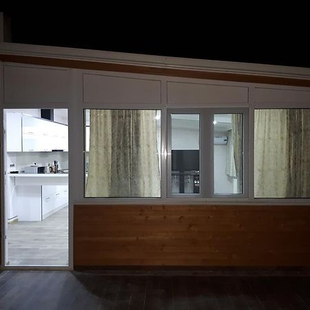 The Ideal Penthouse Tiflis Exterior foto