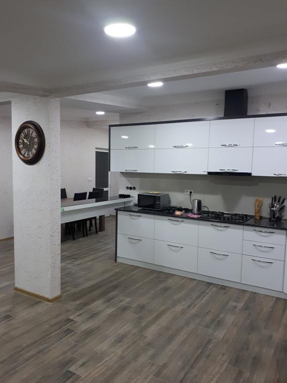 The Ideal Penthouse Tiflis Exterior foto